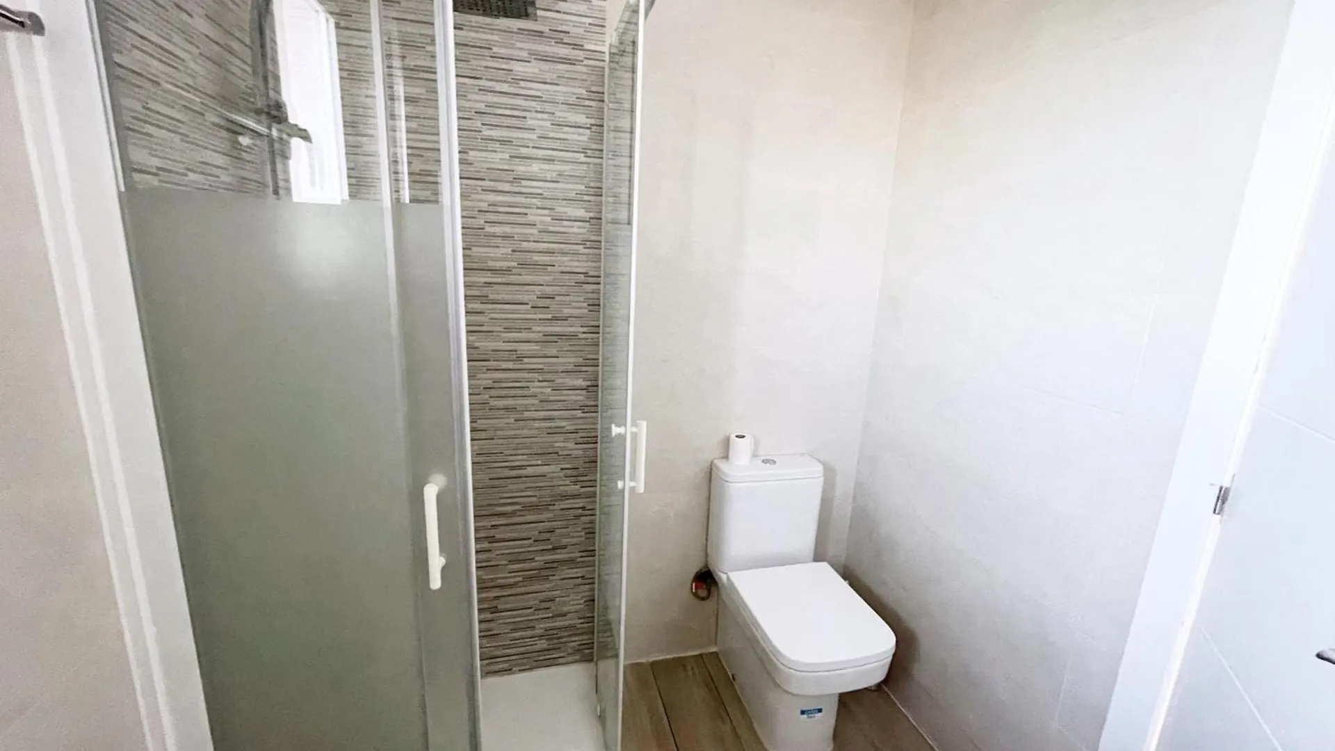 דירות Atico Con Terraza En לה פינדה