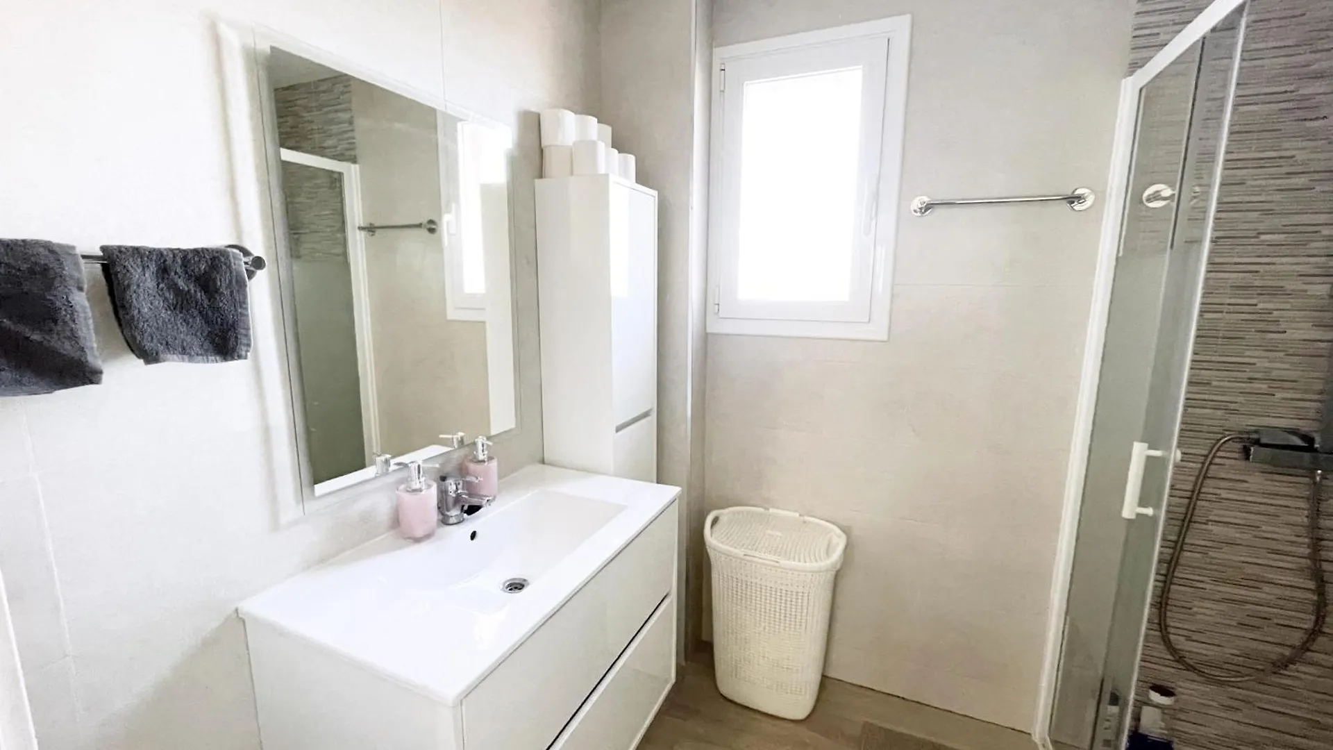 דירות Atico Con Terraza En לה פינדה