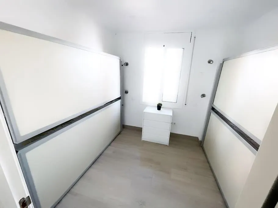 דירות Atico Con Terraza En לה פינדה ספרד